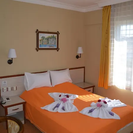 Megas Hotel Ayvalik