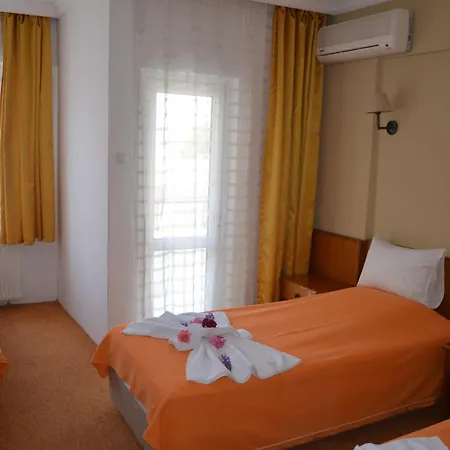 Megas Hotel Ayvalik
