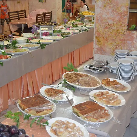 Megas Hotel Ayvalik