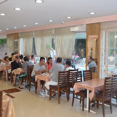 Hotel Megas 3*